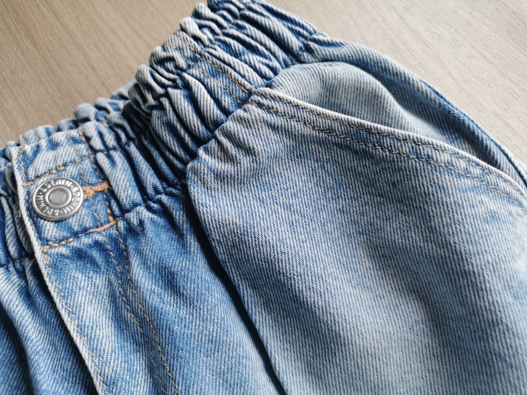 H&M krótkie spodenki jeans, rozm. 122 128 cm