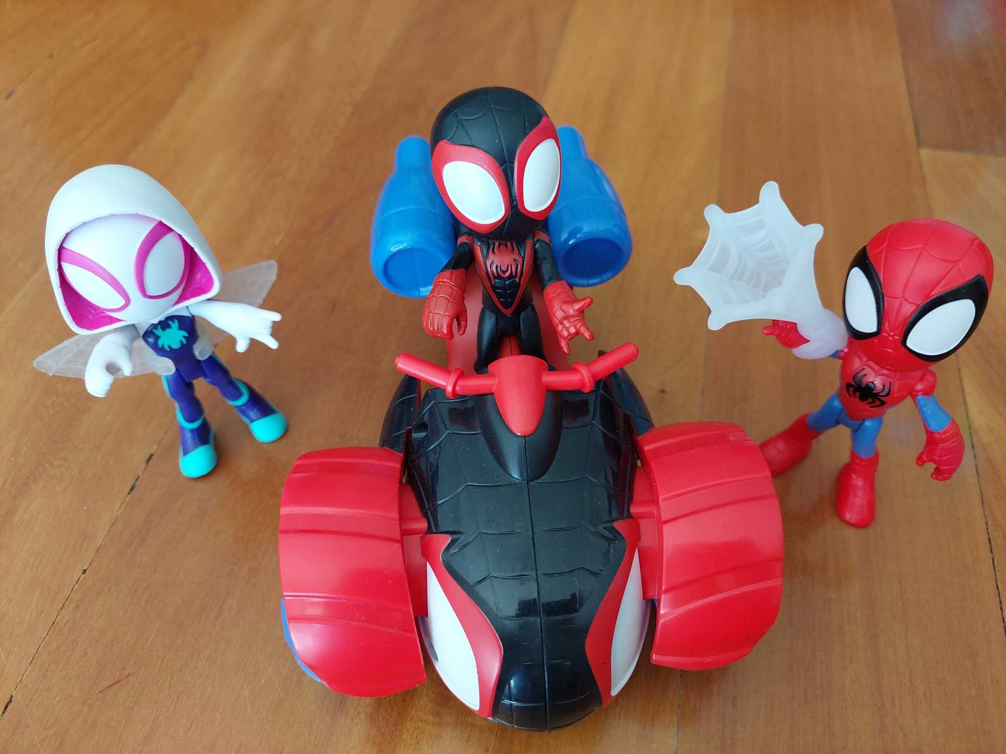 CONJUNTO FIGURAS - SPIDEY E A SUPER EQUIPA