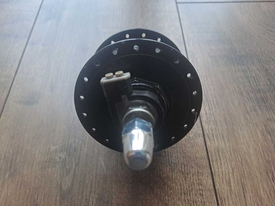 Shimano DH-3D32 piasta przód Dynamo  36H