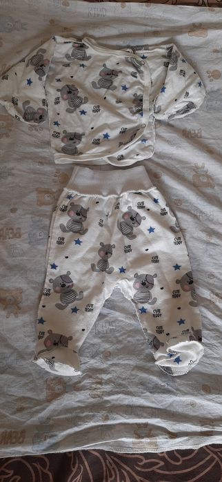 Одяг для немовлят