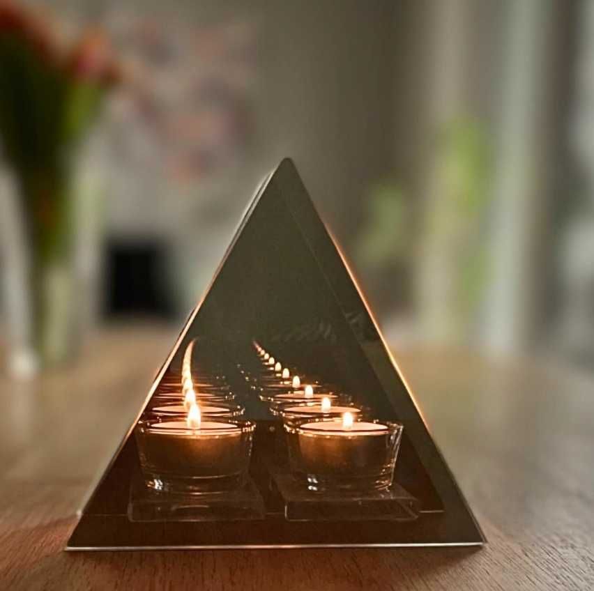 Szklany Świecznik na podgrzewacze TEALIGHT z efektem LUSTRA GLAMOUR