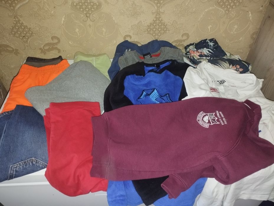 Одяг на хлопчика 9-10 років.