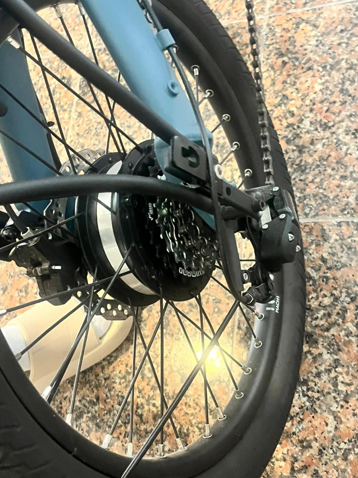 Bicicleta elétrica dobrável