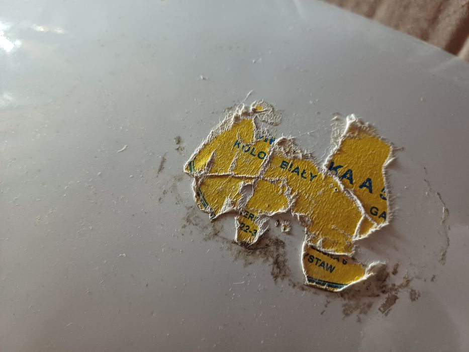 Nowa umywalka Koło z osłoną na syfon