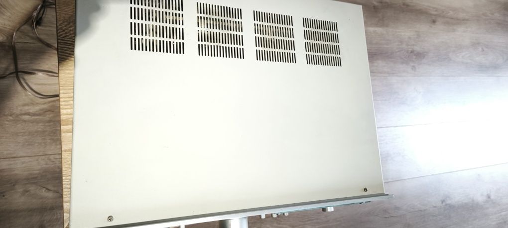 Wzmacniacz Swoim sa-3180b