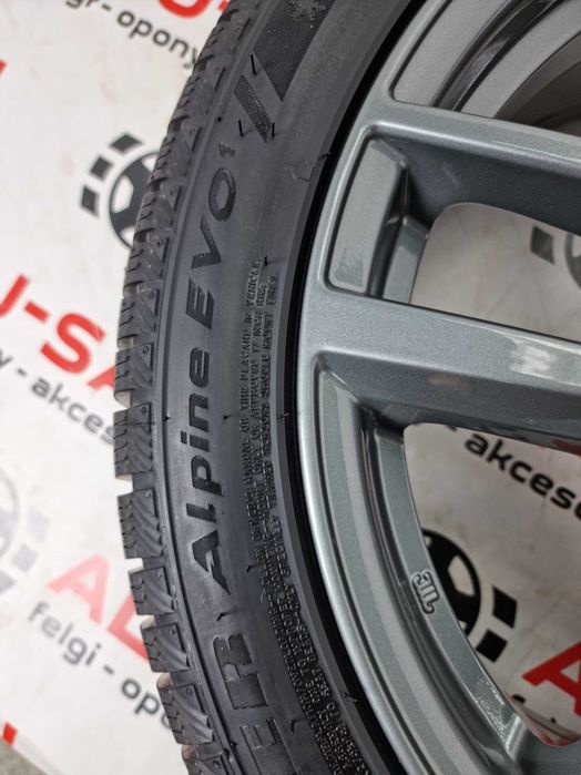 Nowe koła zimowe HYUNDAI 17" 5x114,3 Elantra I30 IX20 225/45R17 Sailun