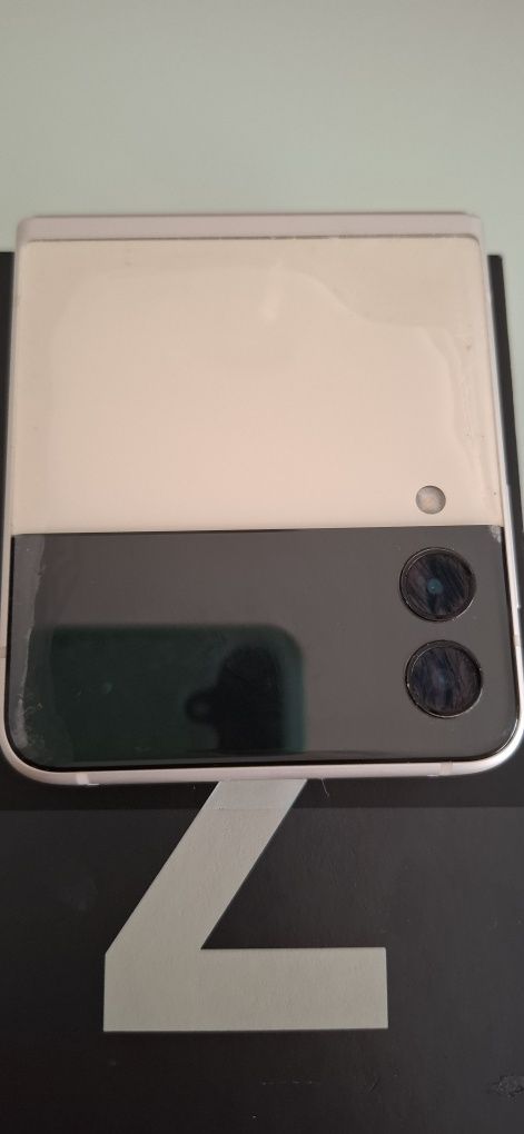 Galaxy Z Flip3 5G