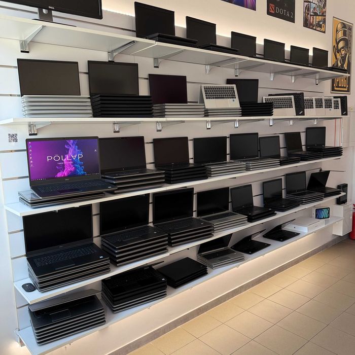 Laptop Dell Precision 7750 Xeon / RTX 3000 6GB / 32 RAM/512 SSD / 17"