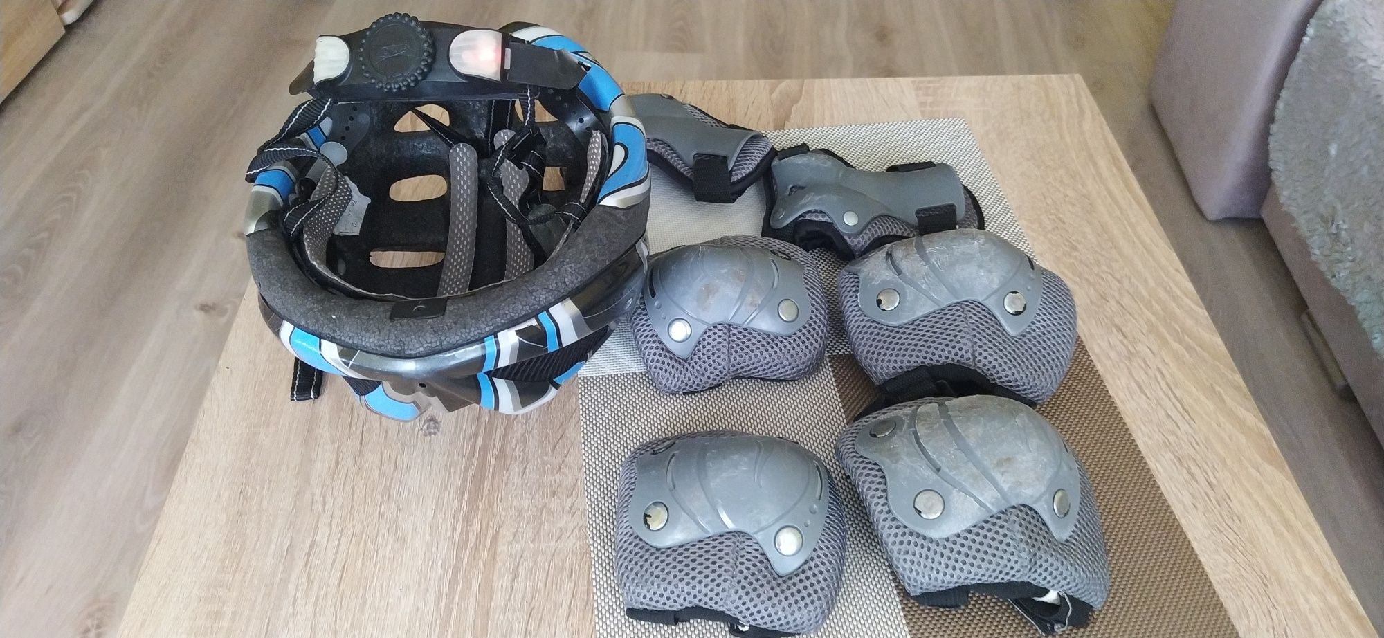 Oddam kask rowerowy oraz ochraniacze