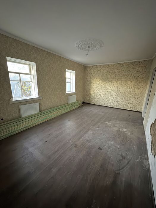 В продажу будинок в 10 хвилинах від центру