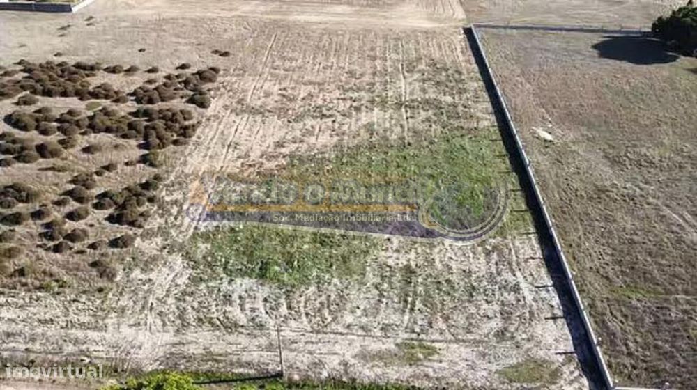 Terreno em Foros de Salvaterra (F797)