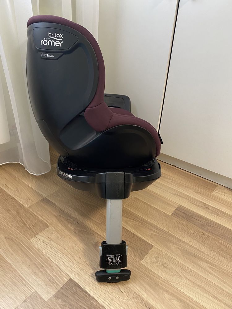 Автокрісло Britax Romer Dualfix I Size с 3міс.до 4 років поворотне