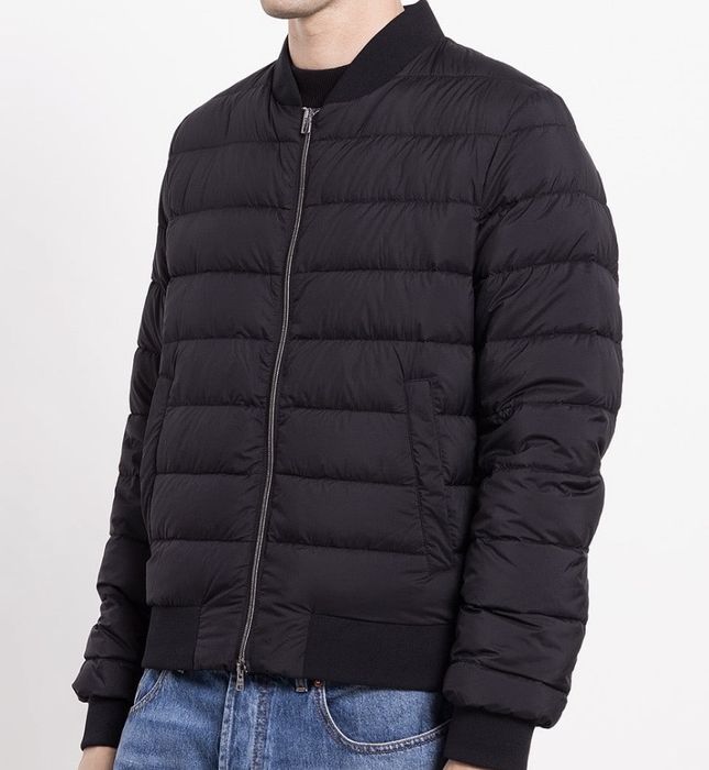 Чорний пуховик бомбер Herno