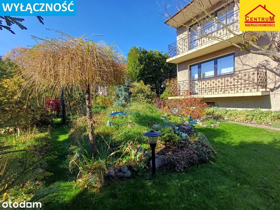 Dom położony 1,5 km od centrum miasta