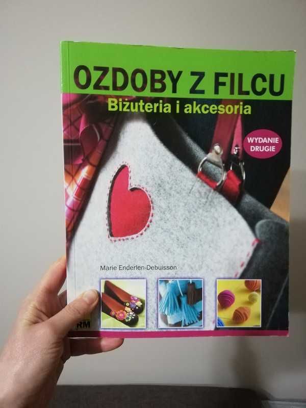 Książka Ozdoby z filcu, biżuteria i akcesoria