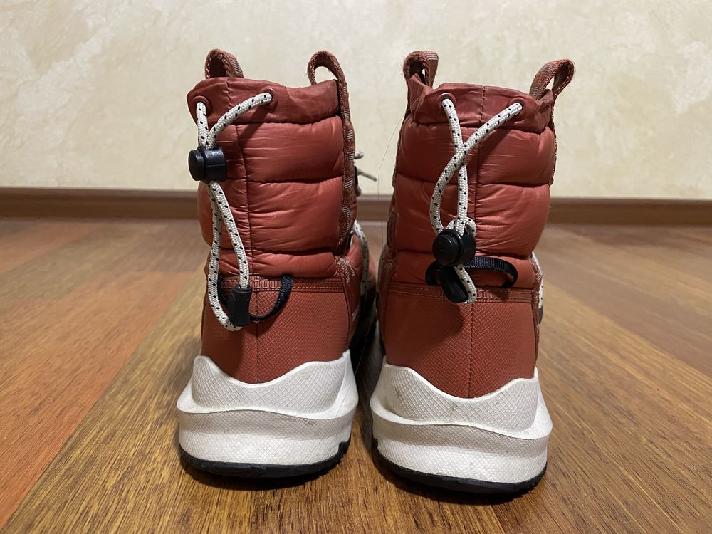 Northface THERMOBALL зимове взуття сноубутси 39-40 26см ботинки сапоги