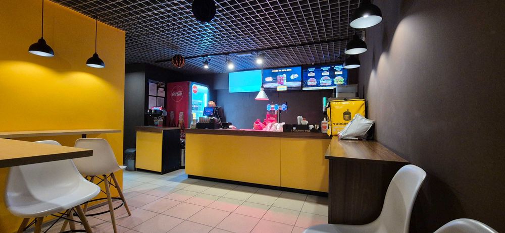 Без% Метро Політехнічний Інститут ТРЦ Smart Plaza Polуtech фасад 110м