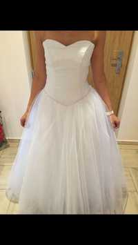 Suknia ślubna kolor biały