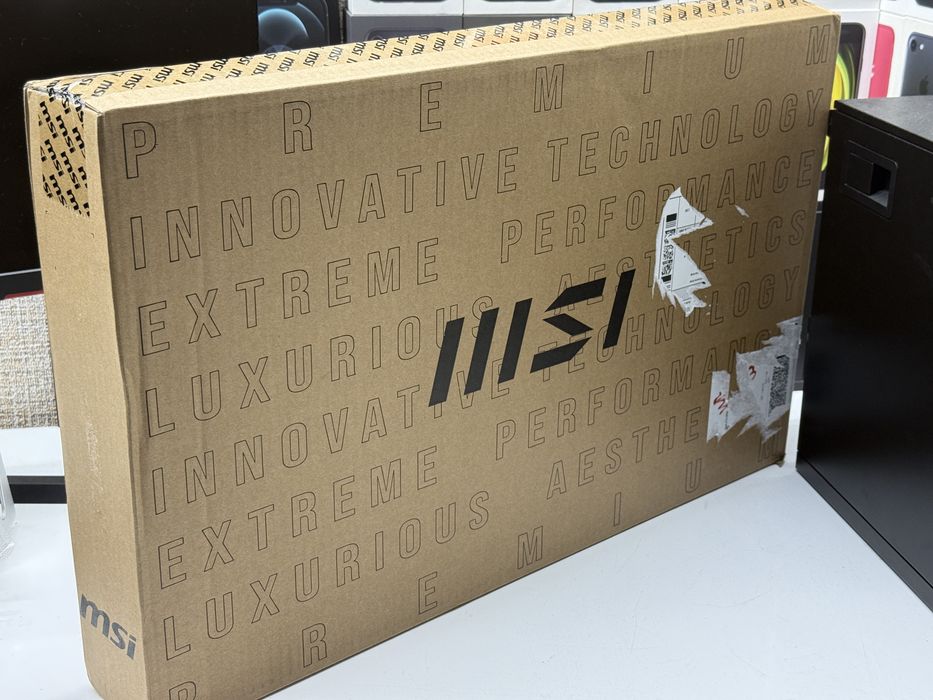 MSI Vector 16 HX AI A2XWIG Ultra9/RTX5080/16gb/1tb TradeIn/Oбмeн