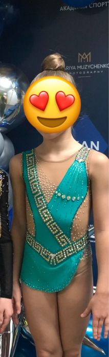 Продам купальник для художественной гимнастики