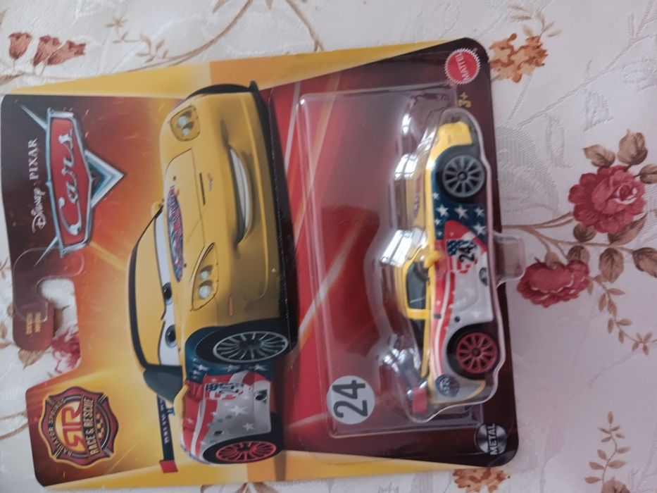 3 carros Disney Pixar cars Mattel novos