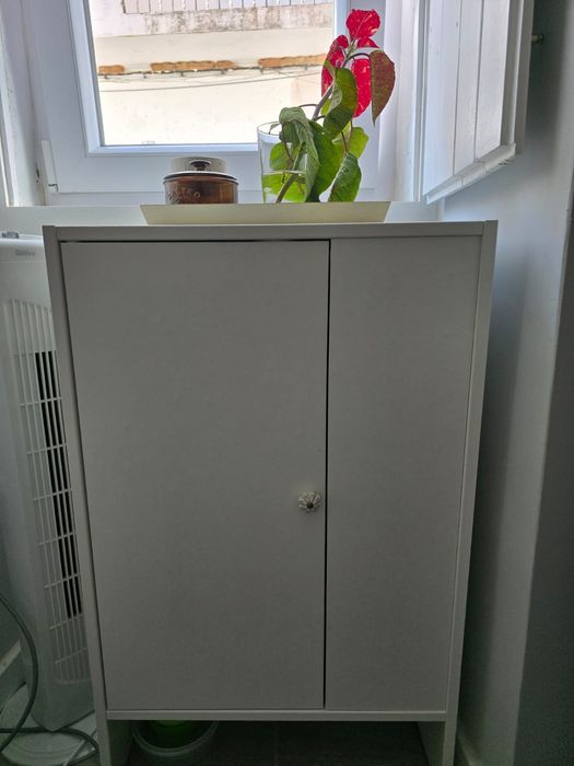 2 Móveis IKEA modelo BAGGEBO