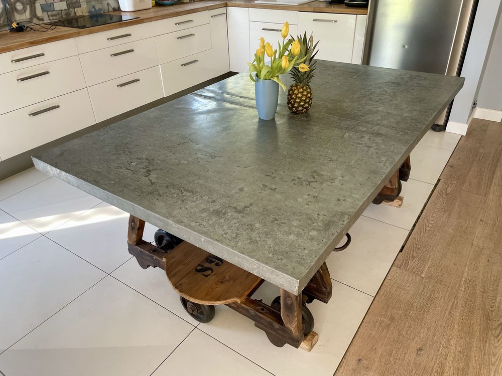 Stół Nap, duży, designerski, industrialny, unikalny, drewno-metal