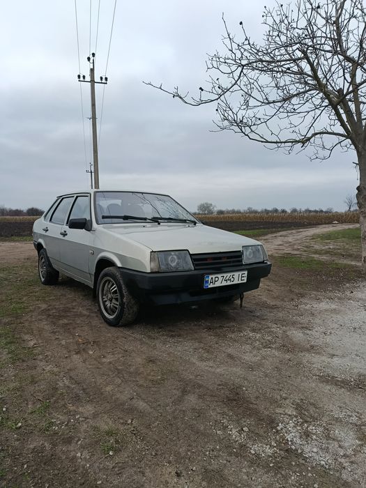 Продам ваз 21099