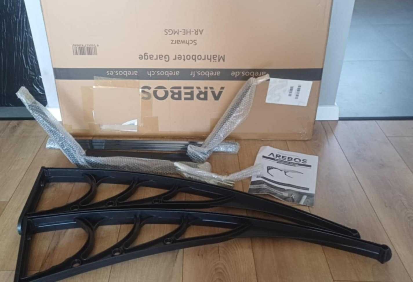 Garaz do robota koszącego czarny Arebos