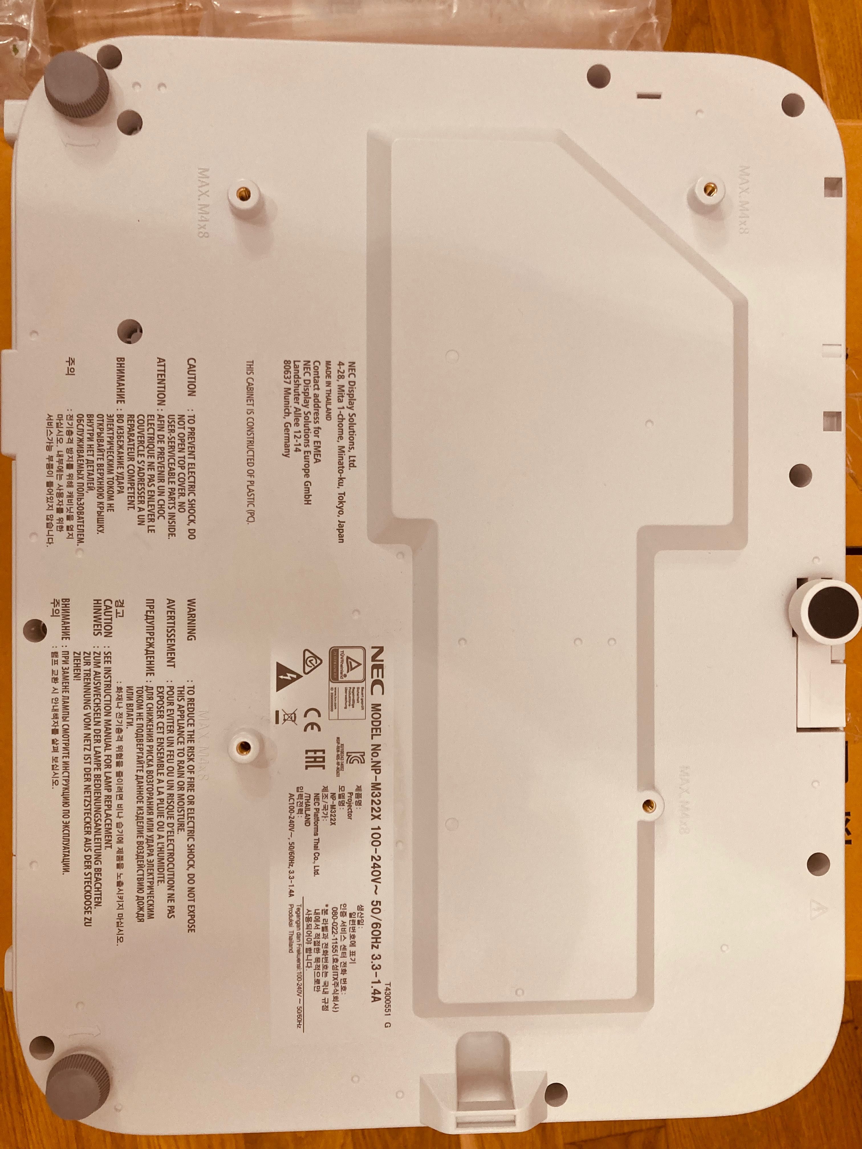 NOWY Projektor NEC M322XG