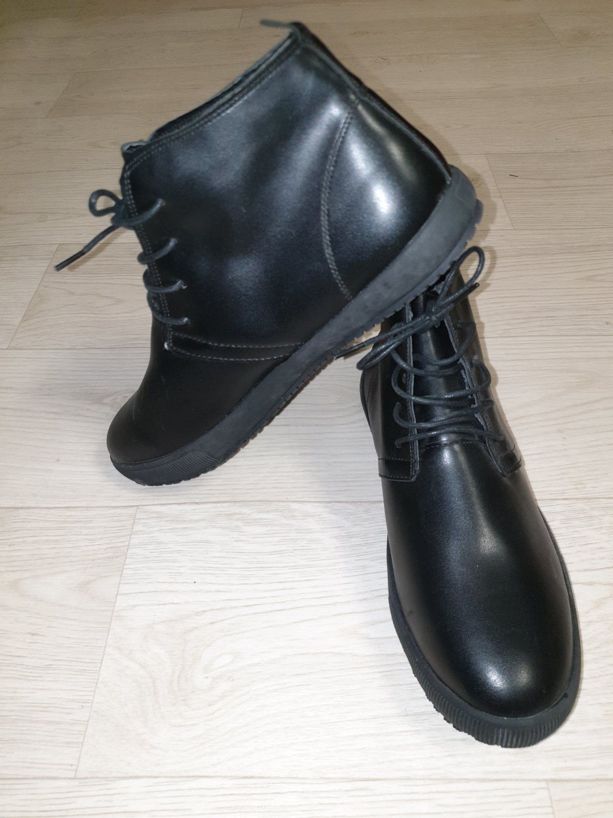 43 р. Тёплые мужские зимние ботинки с мехом 42 размер стелька 27.7 мм.