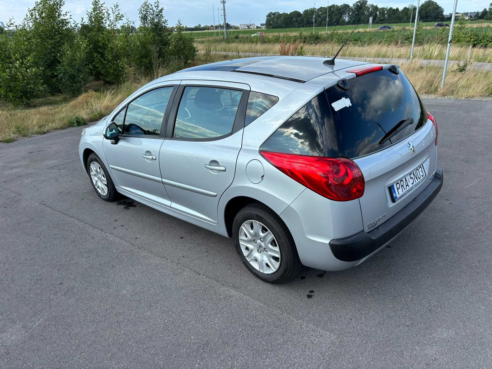 Peugeot 207 kombi 1.6 HDI 90 koni