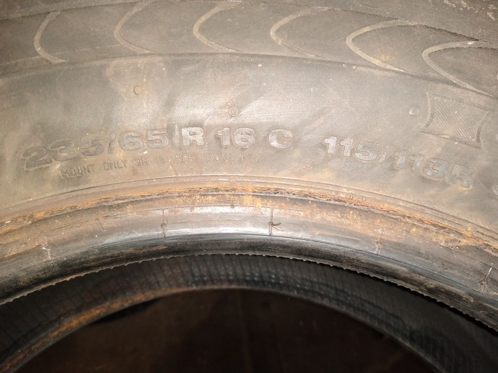 Opony letnie 235/65R16C 2szt Continental 235/65/16C