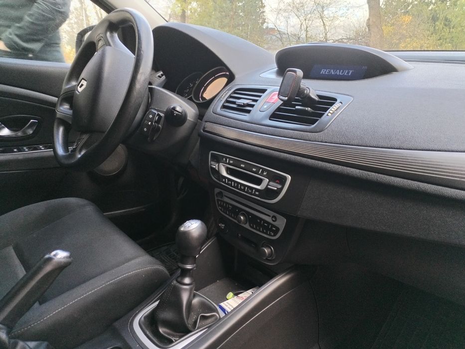 Рено Меган 3, всі питання за телефоном