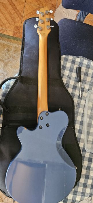 Godin Radiator de 1999