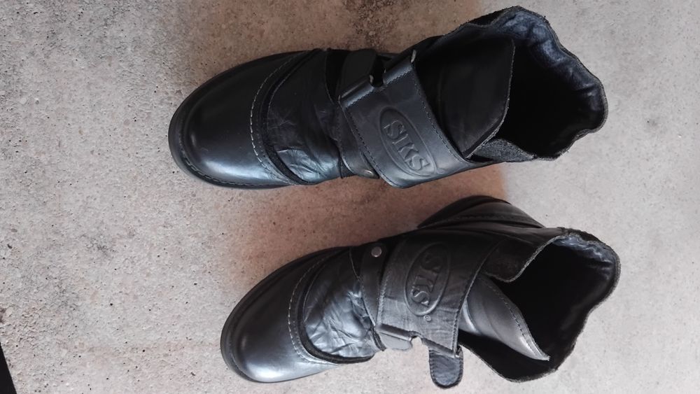 Botas de couro nr 41