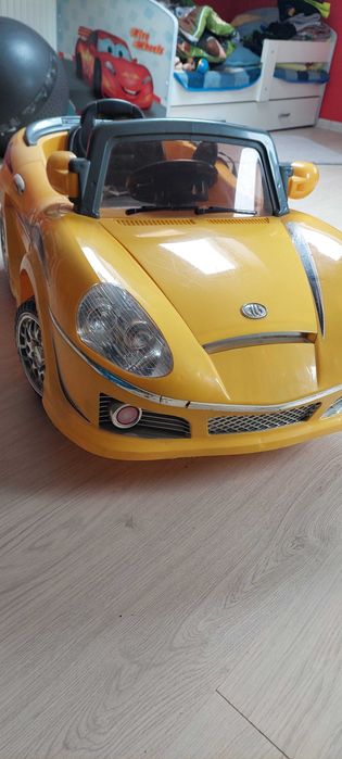 Sprzedam samochodzik na akumulator