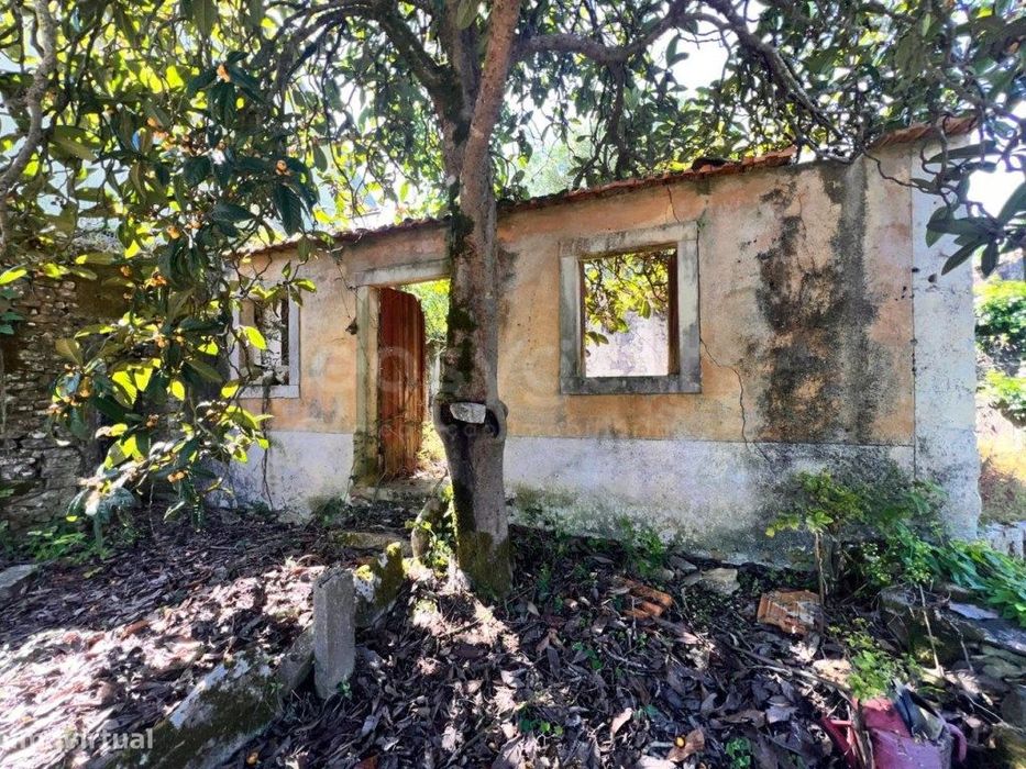 Moradia para reconstruir no concelho de Ferreira do Zêzere