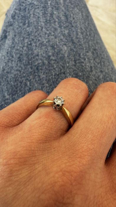 Pierścionek z żółtego i białego złota z brylantem r 10 Apart