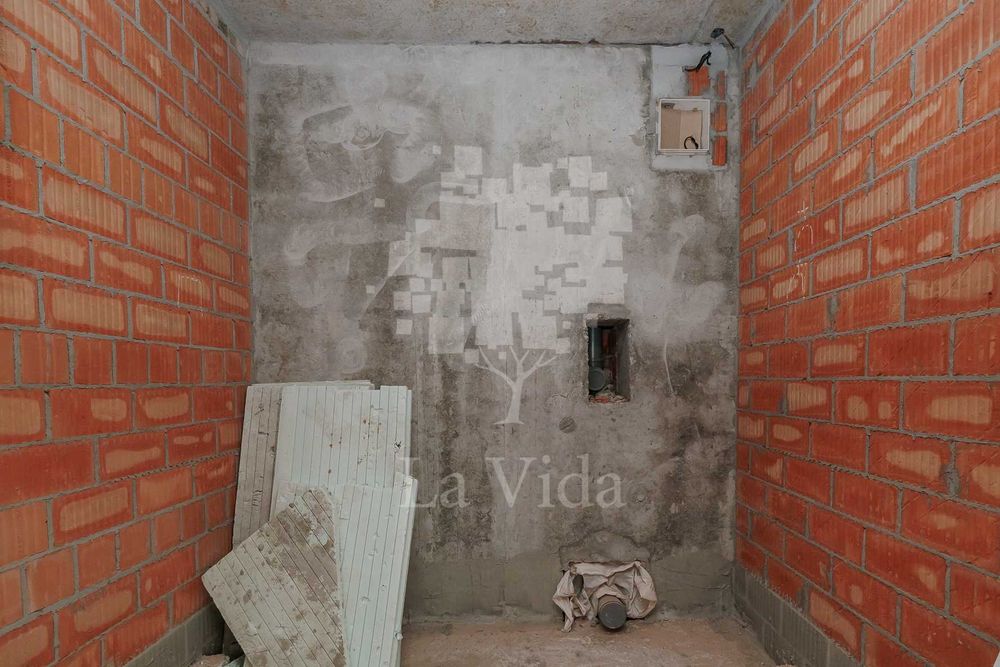 Двокімнатна квартира з паркомісцем та коморою в ЖК Тайм Time