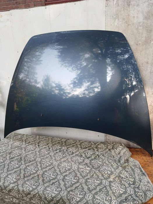 Капот Вольво v50  s40  2009рік