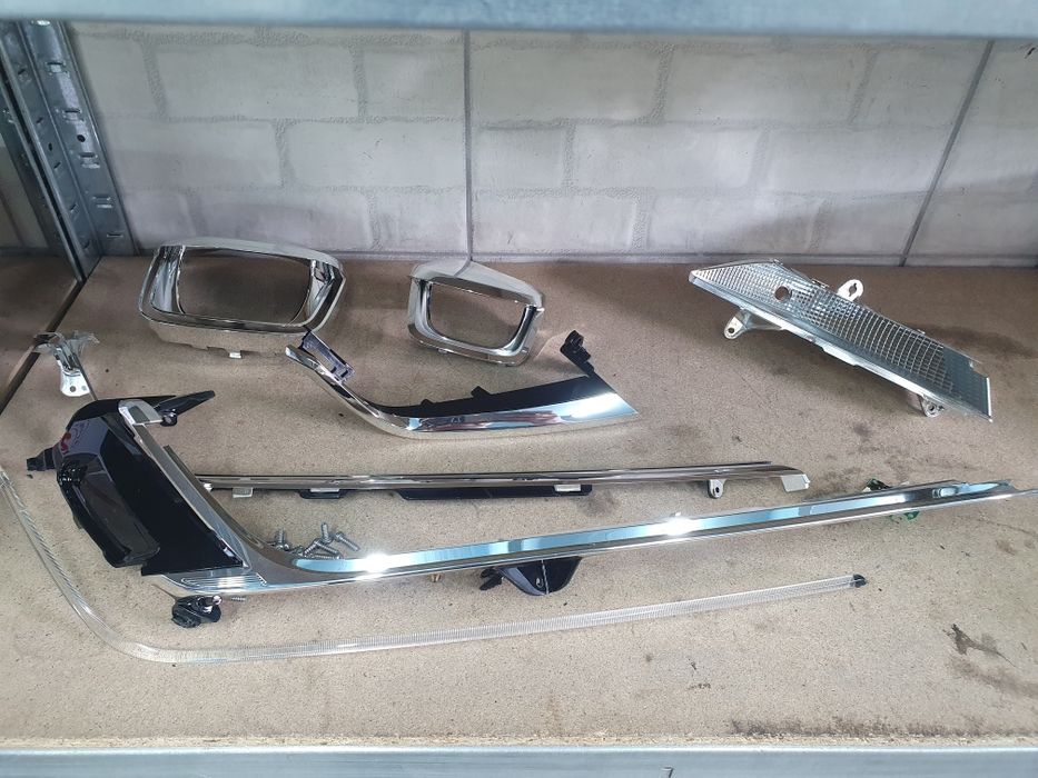 Ремонт фар легкових, вантажних авто та автобусів