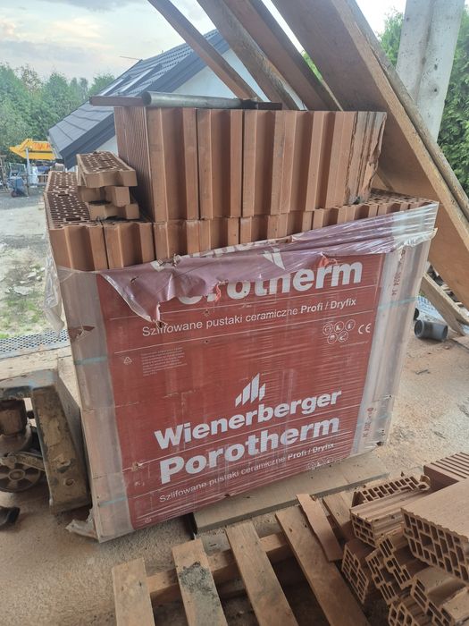 Sprzedam pustaki dryfix 11,5 ok 90 szt cena 5 zl szt