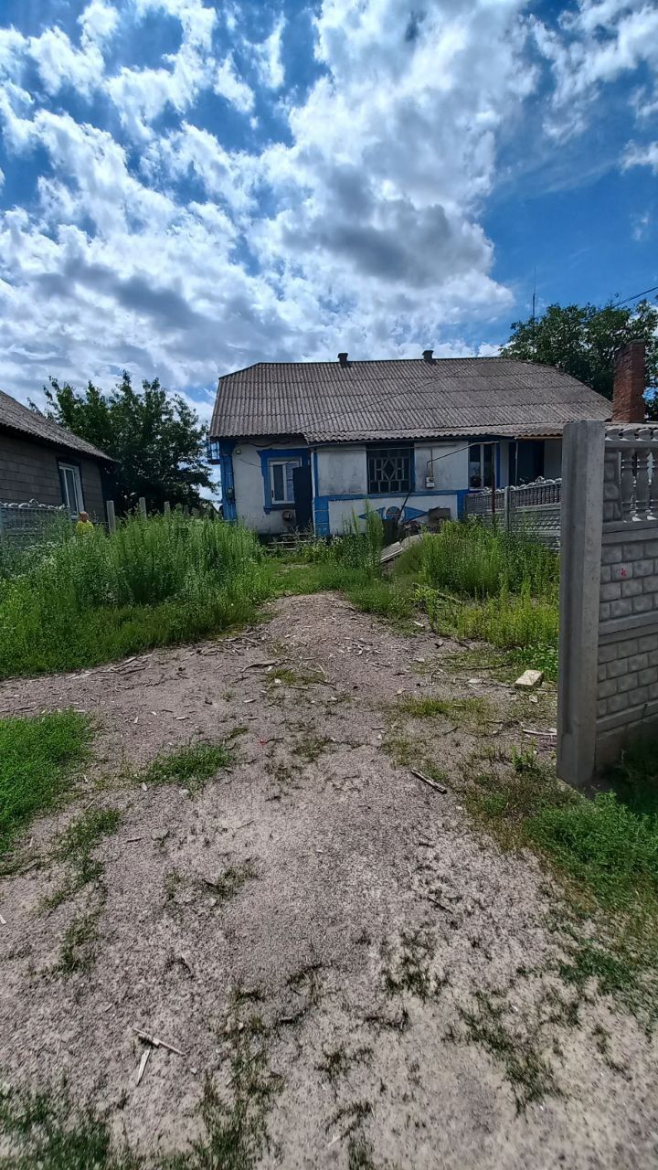 ТЕРМІНОВИЙ ПРОДАЖ! Частина будинку в м. Гнівань