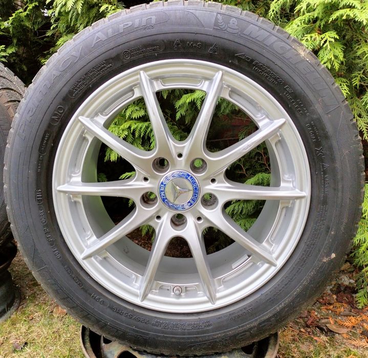 Felgi oryginał Mercedes E klasa W212 7,5Jx16 ET45 Opony Zima 225/55R16