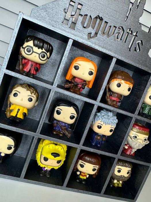 Шафа для фігурок з Kinder Гаррі Поттер. Сірий металік