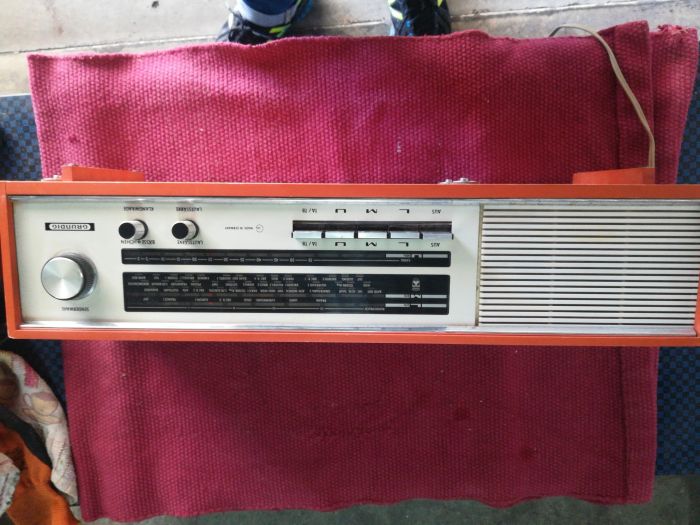 Rádio Grundig Vintage.