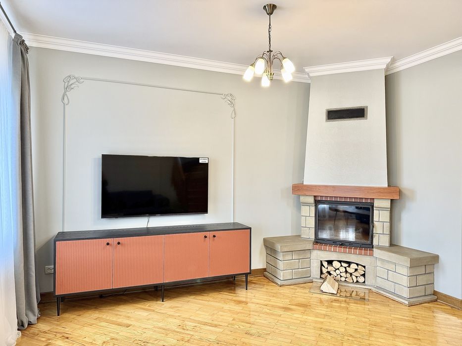 Шикарний котедж з каміном 3/х кім в Кутківцях