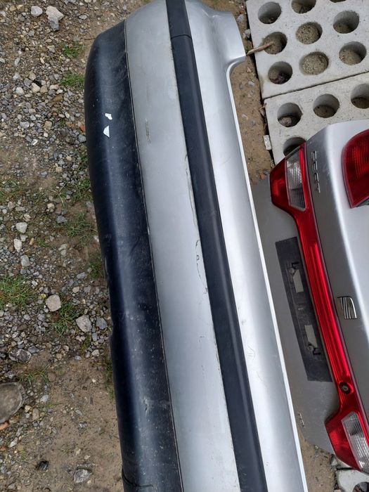 Tylna klapa seat Toledo II 2003r LS7N srebrny