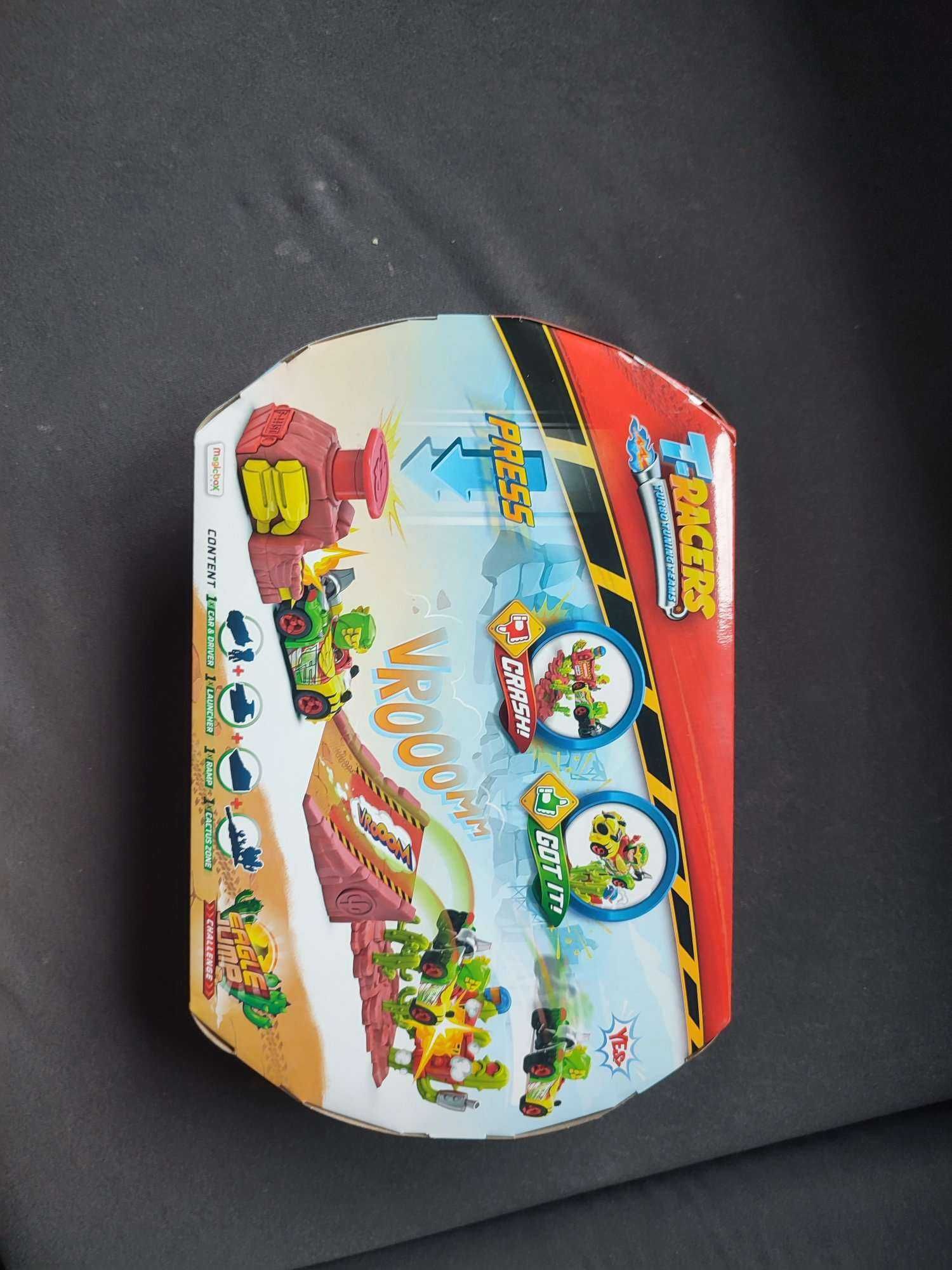 T-Racers Eagle Jump  1 kierowcę i 1 ekskluzywny pojazd T-Racer
